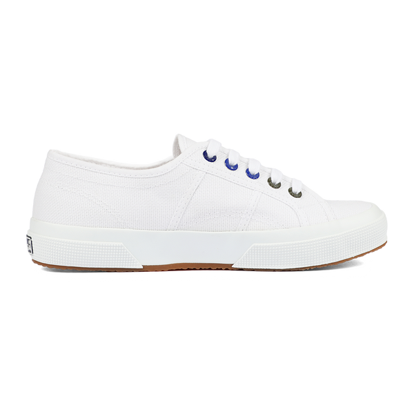 Superga 2750 Community – Cool Camper