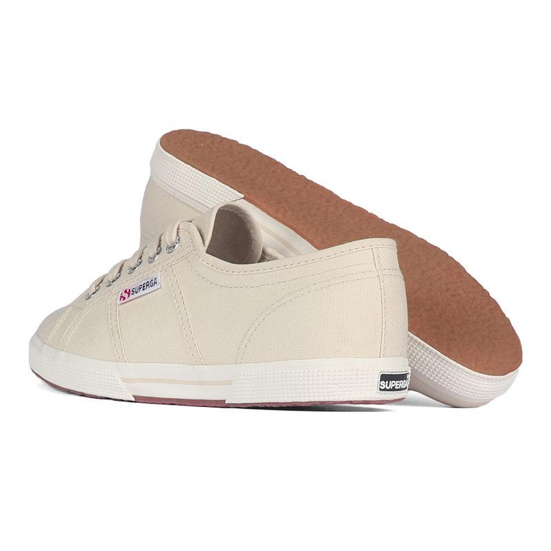 Superga light top