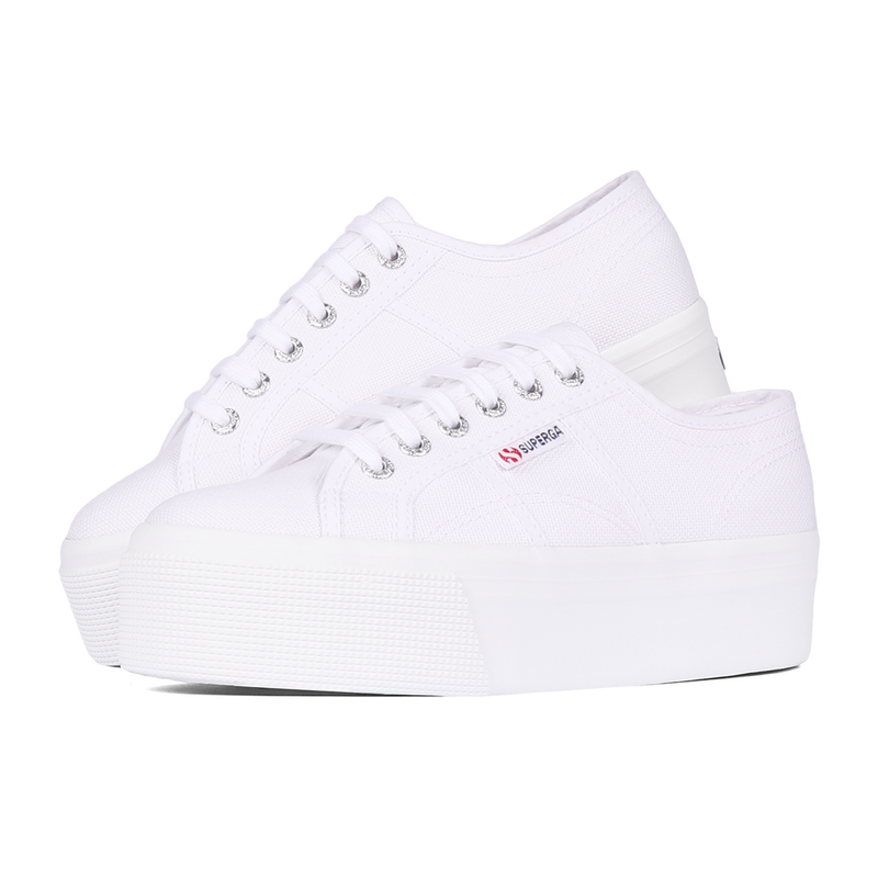 White pumps best sale superga